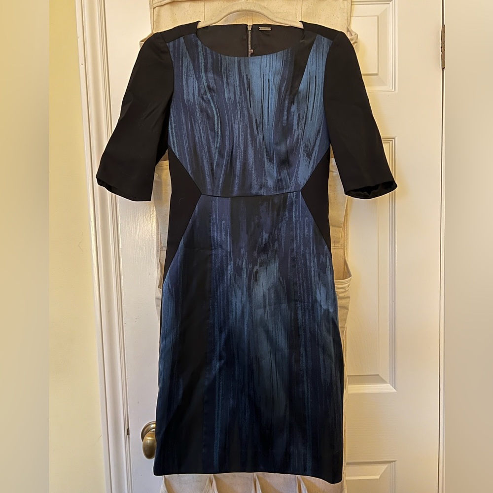 Elie Tahari Size 2 Blue Dress